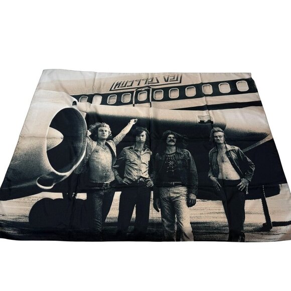 Led Zeppelin Scarf Wall Hanging by Mythgem 2006 Rock Collectible Retro - Picture 9 of 13